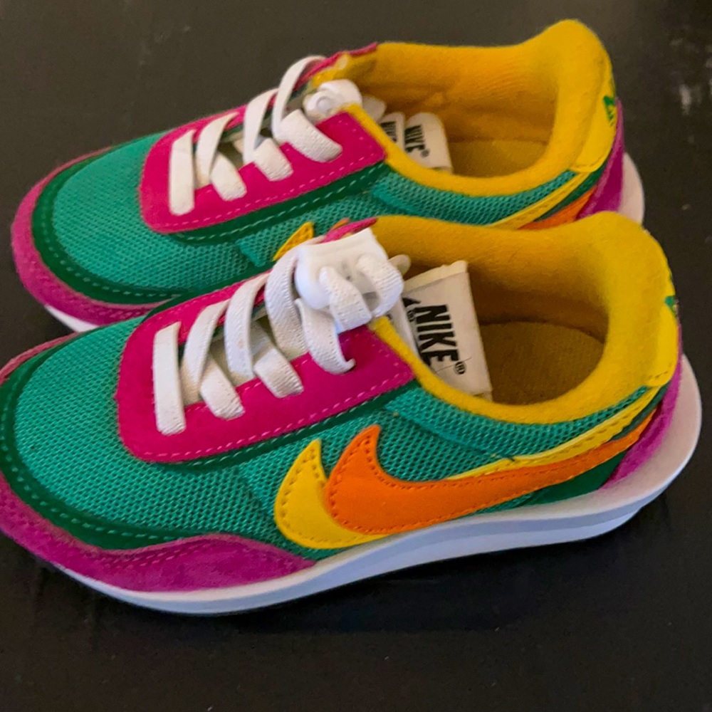 Children's size 9c custom Nike sacai pre loved